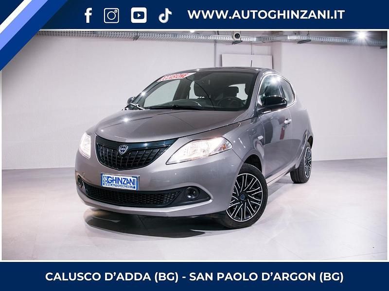Grigio pietra Usata 2024 Lancia Ypsilon S Utilitaria | 13.900 € (Buon prezzo) - Immagine 1/4