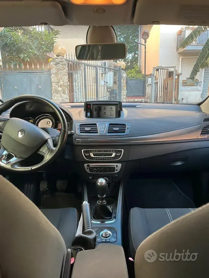 Usata Renault Mégane GrandTour 110 CV (80 kW) 2014 Bluazzurro Station wagon