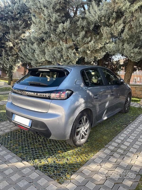 Usata Peugeot 208 75 CV (55 kW) 2021 Utilitaria