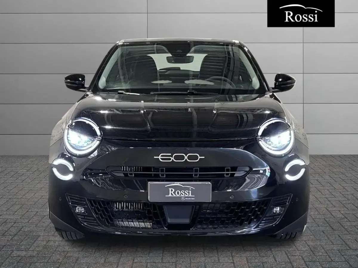 Usata Fiat 600 Pop 145 CV (106 kW) 2025 Nero cattivo SUV