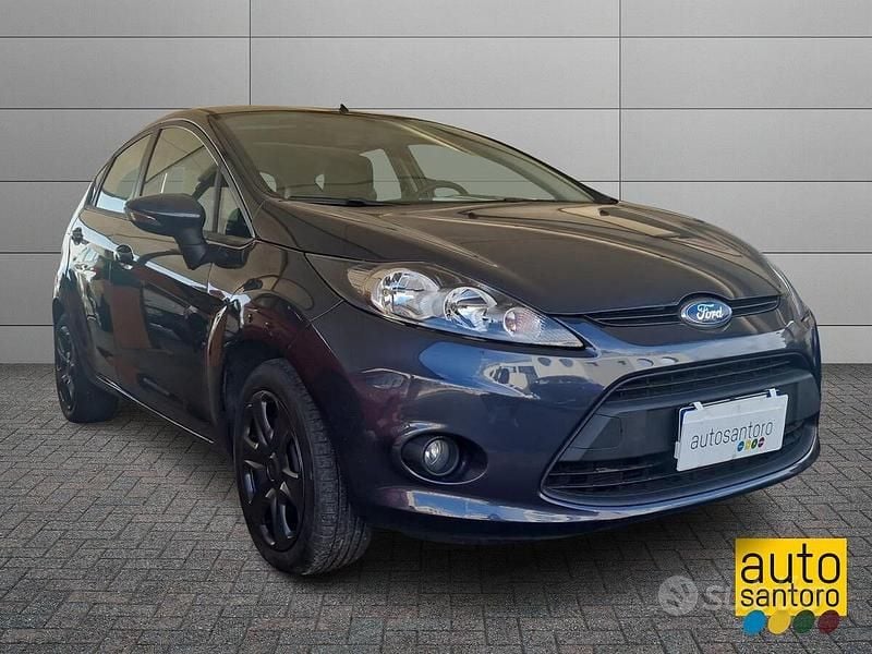 Usata Ford Fiesta 67 CV (49 kW) 2009 Blu Utilitaria