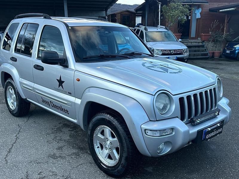 Usata Jeep Cherokee Limited 150 CV (110 kW) 2003 Argento SUV
