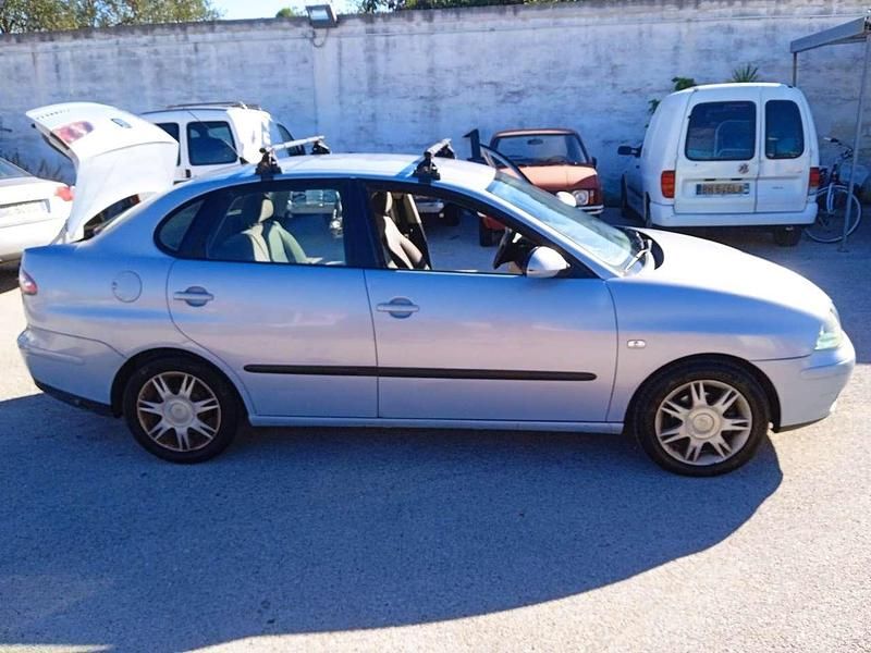Usata Seat Cordoba 75 CV (55 kW) 2004 Other Berlina