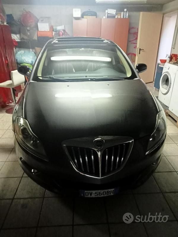Usata Lancia 2000 165 CV (121 kW) 2009 Grigio Berlina