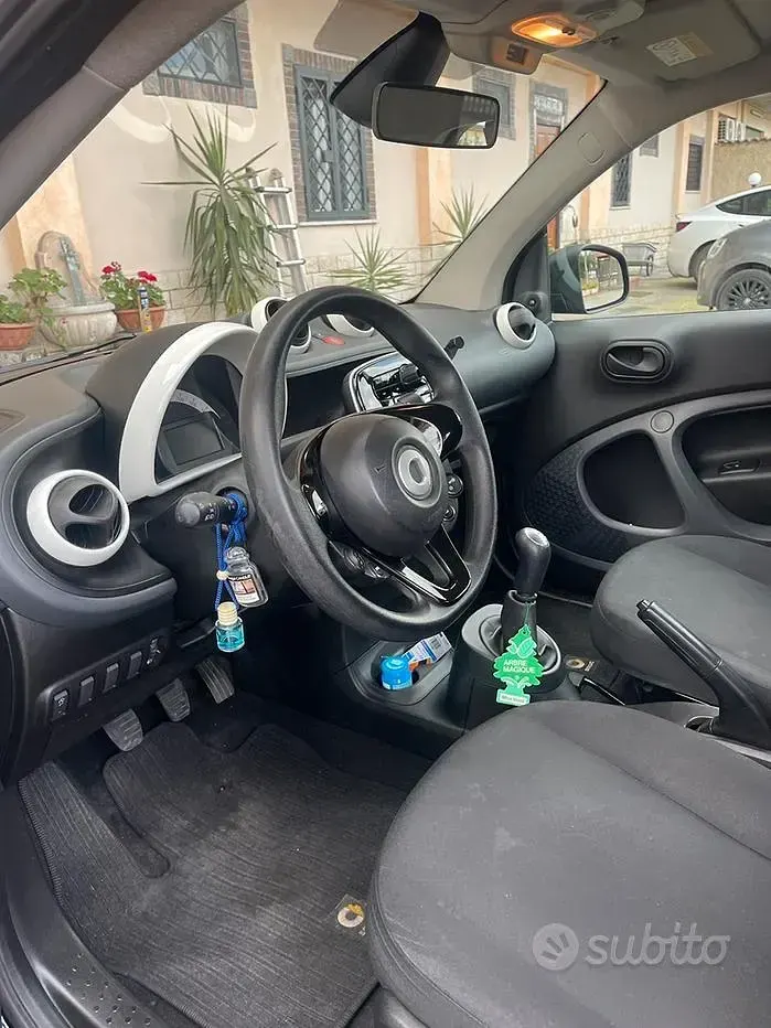 Usata Smart ForTwo Coupé 71 CV (52 kW) 2018 Nero Coupé