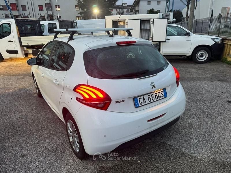 Usata Peugeot 208 102 CV (75 kW) 2020 Bianco Utilitaria