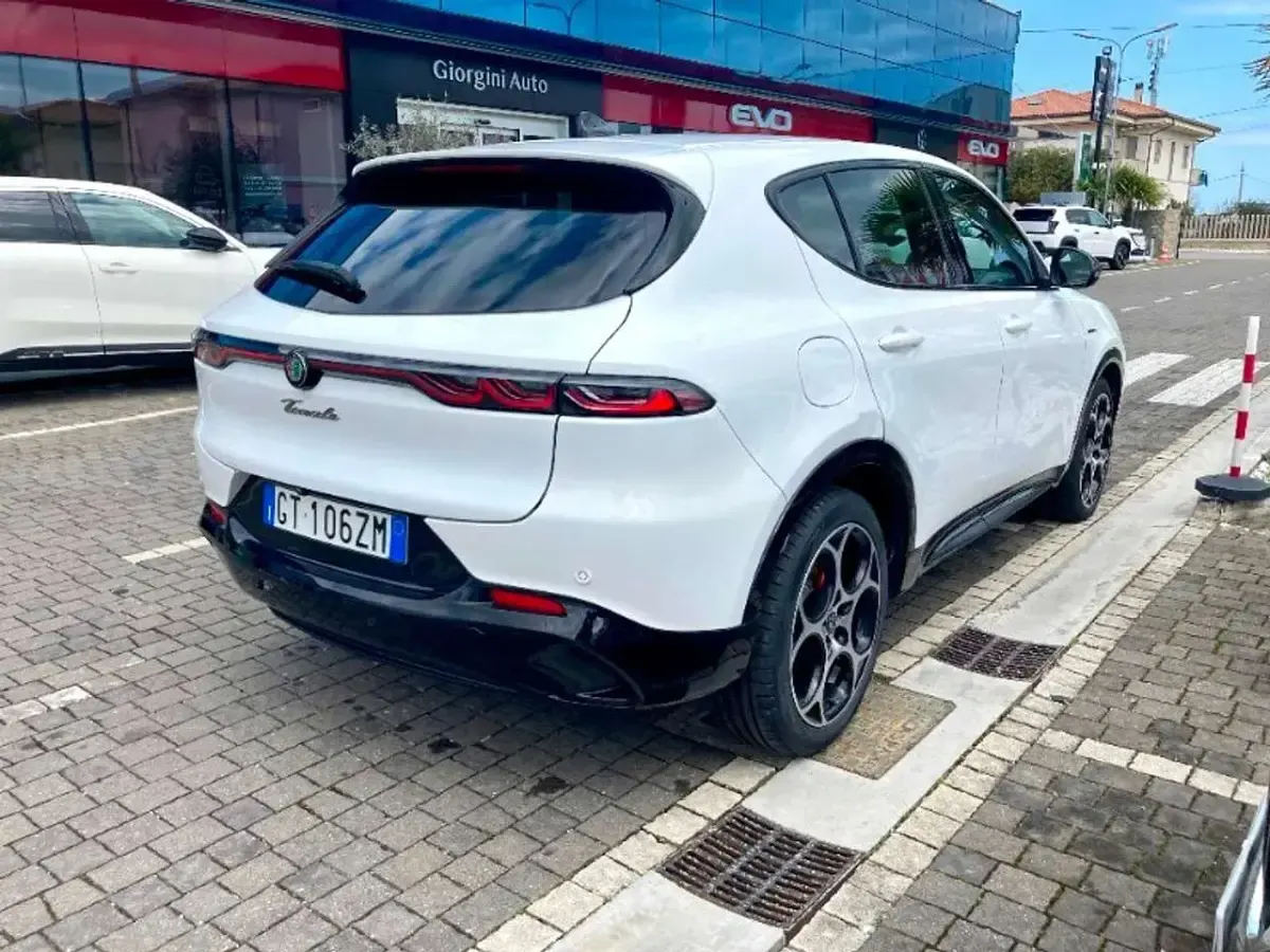Usata Alfa Romeo Tonale Veloce 160 CV (117 kW) 2024 Bianco SUV