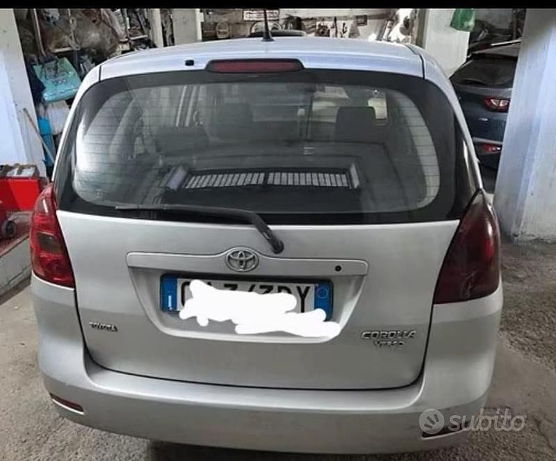 Usata Toyota Corolla 90 CV (66 kW) 2004 Station wagon