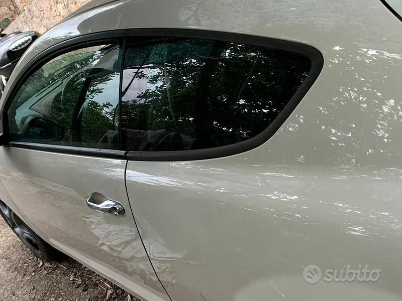 Usata Alfa Romeo MiTo 70 CV (51 kW) 2011 Bianco Utilitaria