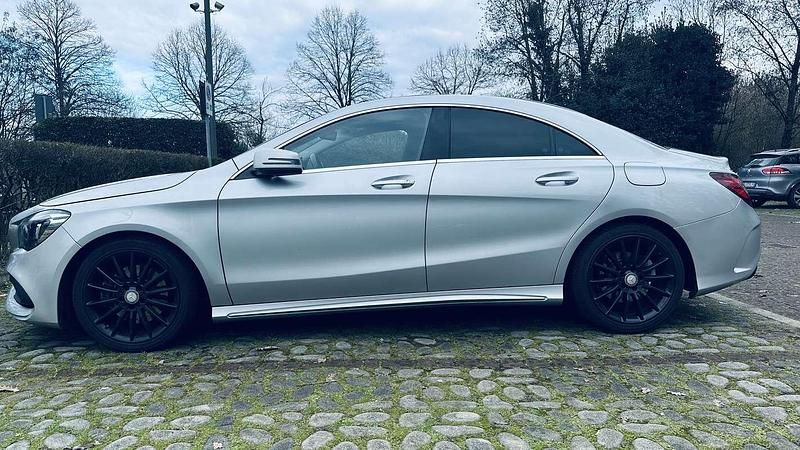 Usata Mercedes CLA220 Shooting Brake 177 CV (130 kW) 2016 Station wagon
