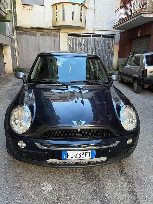 Blu Usata 2004 Mini Cooper Utilitaria | 3000 € - Immagine 1/4
