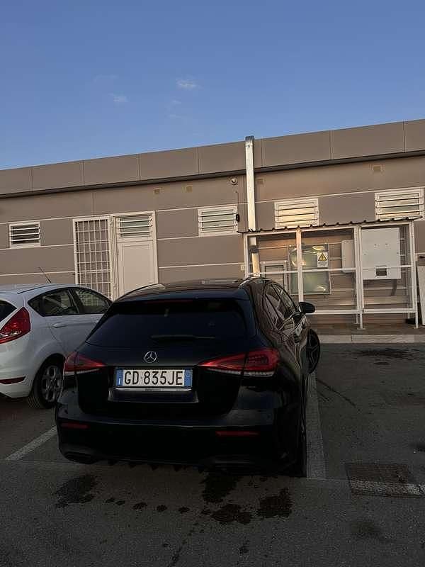 Usata Mercedes A180 Premium 116 CV (85 kW) 2021 Berlina