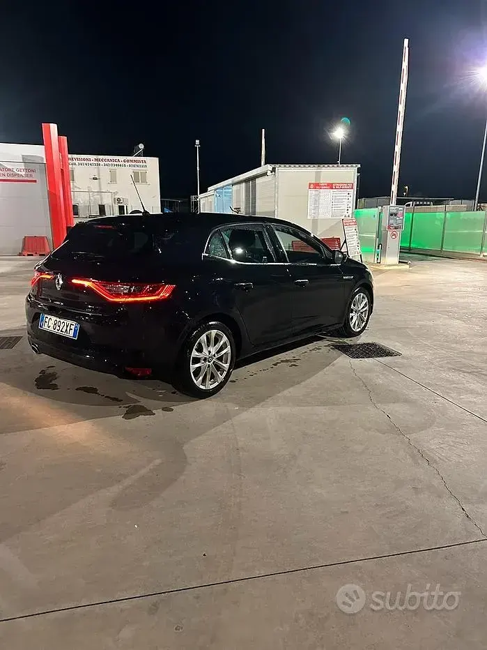 Usata Renault Mégane 110 CV (80 kW) 2016 Nero Berlina