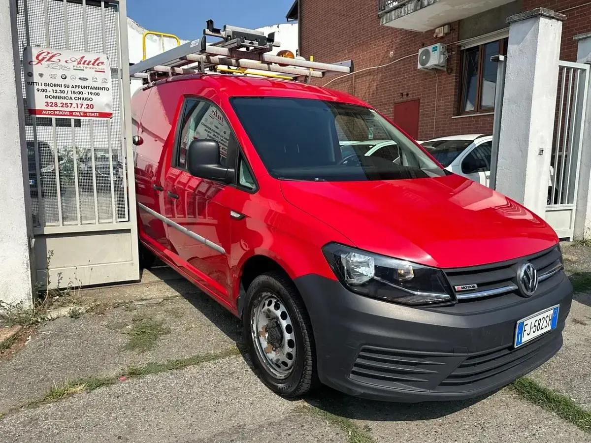 Usata VW Caddy 122 CV (89 kW) 2017 Rosso Monovolume