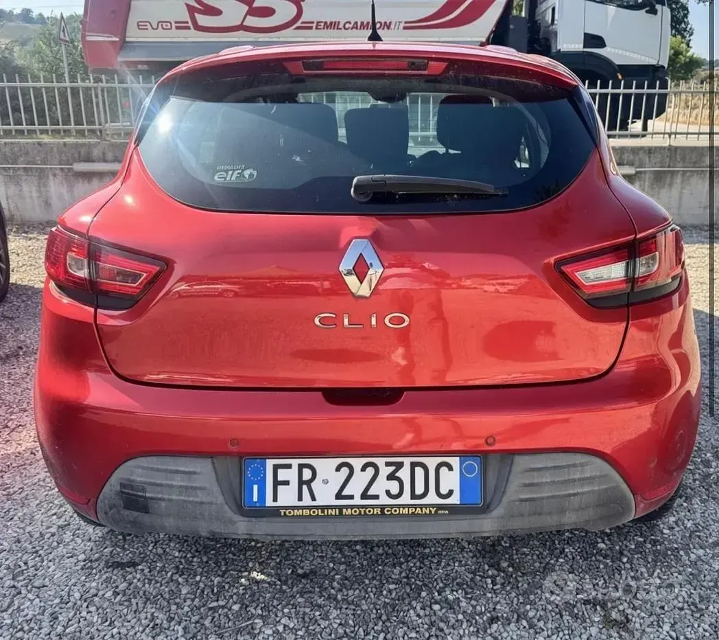 Usata Renault Clio IV Zen 75 CV (55 kW) 2018 Rosso Berlina