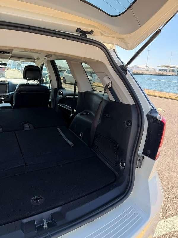 Usata Fiat Freemont Lounge 170 CV (125 kW) 2014 Bianco SUV