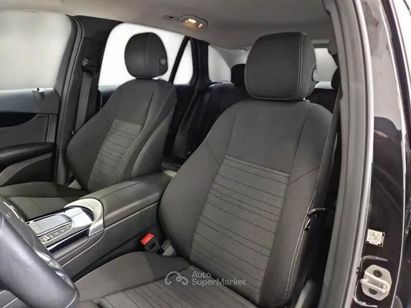 Usata Mercedes GLC200 163 CV (119 kW) 2021 Nero SUV