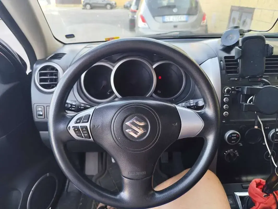 Usata Suzuki Grand Vitara 129 CV (94 kW) 2012 Grigio SUV