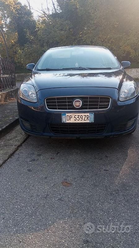 Usata Fiat Croma 120 CV (88 kW) 2008 Blu