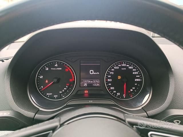 Usata Audi Q2 Business 116 CV (85 kW) 2018 Grigio SUV