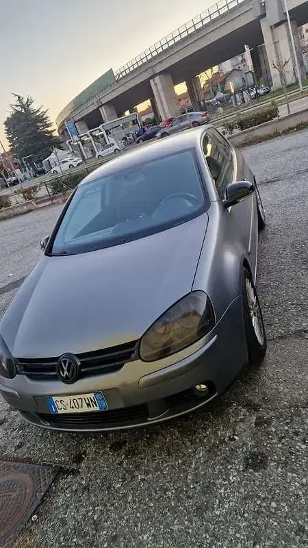 Usata VW Golf IV Comfortline 116 CV (85 kW) 2005 Berlina