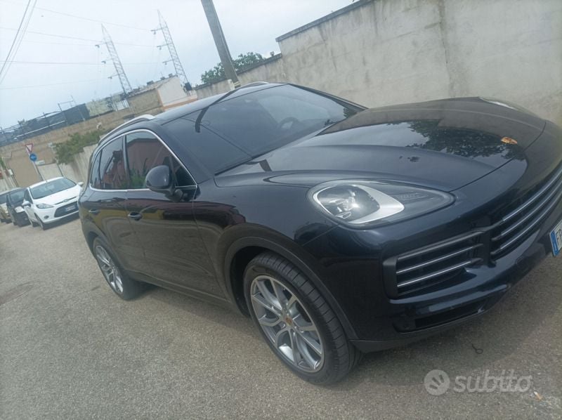 Usata Porsche Cayenne 350 CV (257 kW) 2018 Blu SUV