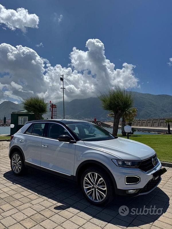 Grigio Usata 2022 VW T-Roc Advance SUV | 19.999 € (Super prezzo) - Immagine 1/4