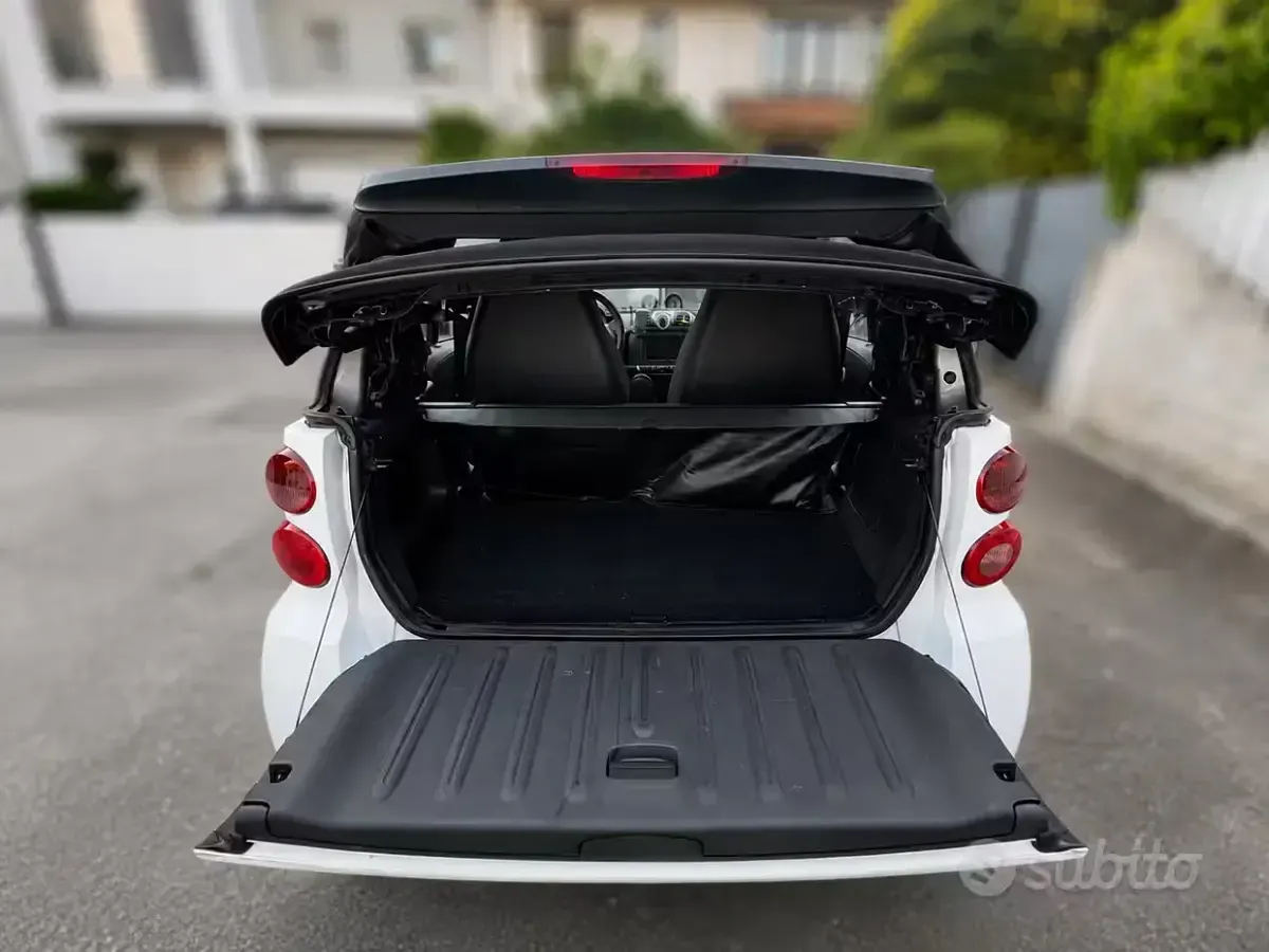 Usata Smart ForTwo Cabrio Pulse 54 CV (39 kW) 2012 Bianco Cabrio
