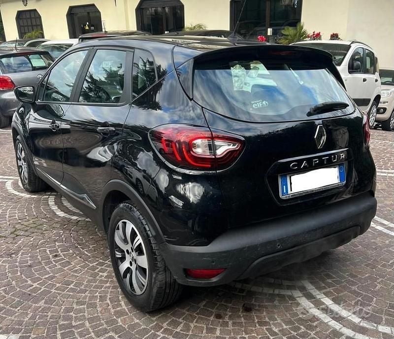 Usata Renault Captur Bose Edition 90 CV (66 kW) 2018 Nero SUV