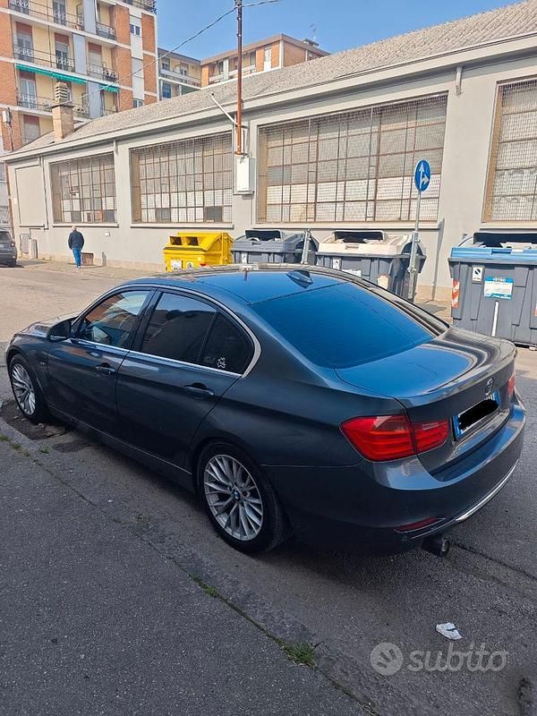 Usata BMW 320 184 CV (135 kW) 2017 Grigio Berlina