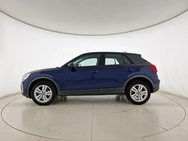Usata Audi Q2 Advanced Plus 150 CV (110 kW) 2023 Blu navarra metallizzato SUV