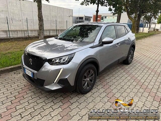 Usata Peugeot 2008 Allure 101 CV (74 kW) 2021 Grigio SUV