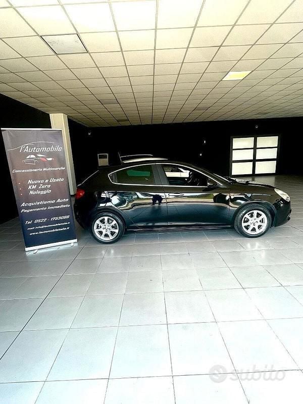 Usata Alfa Romeo Giulietta Progression 105 CV (77 kW) 2013 Nero Utilitaria