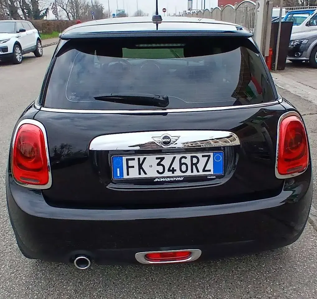 Usata Mini One D 95 CV (69 kW) 2017 Vernice pastello Utilitaria