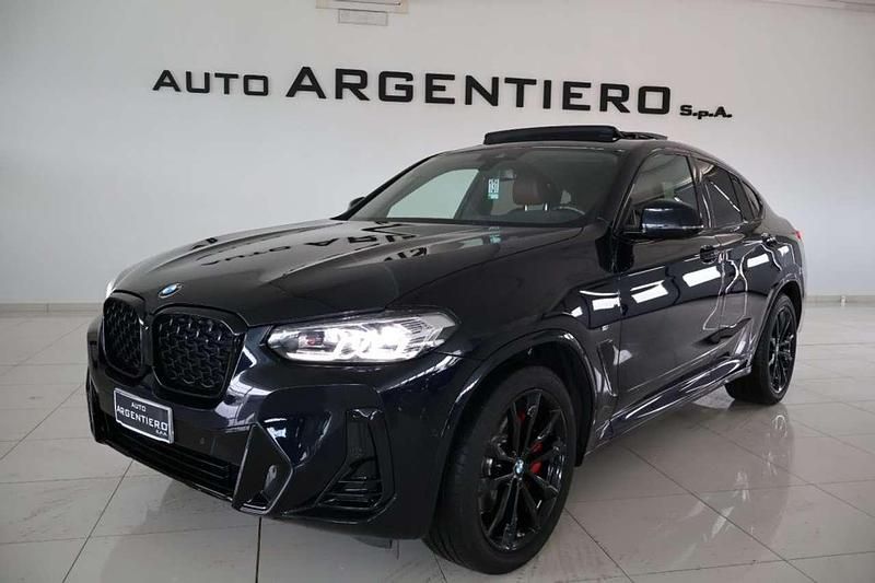 Usata BMW X4 M Sport 190 CV (139 kW) 2023 Carbon schwarz SUV