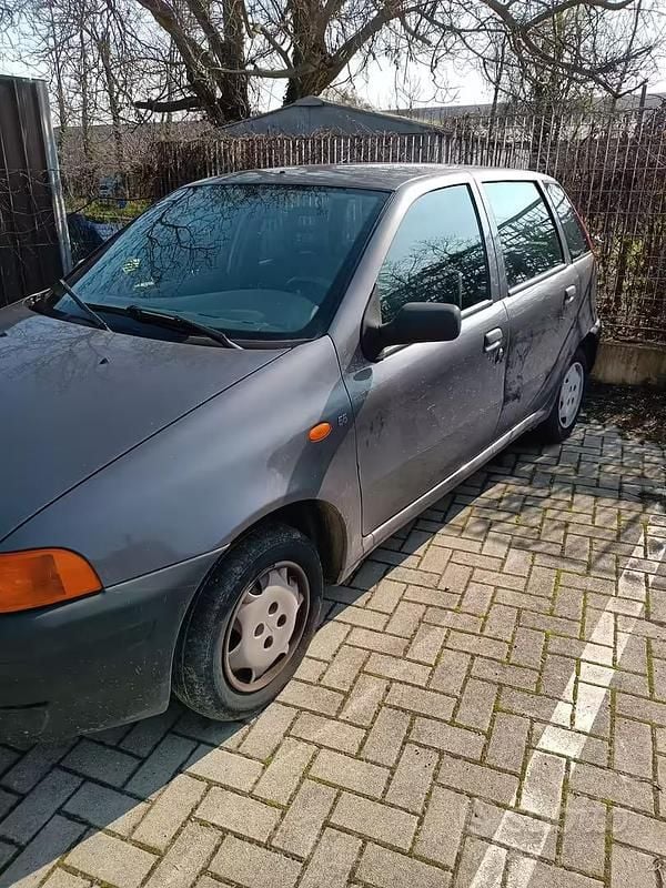 Usata Fiat Punto S 60 CV (44 kW) 1998 Grigio Utilitaria