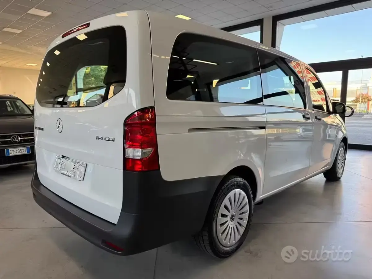 Usata Mercedes Vito 136 CV (100 kW) 2022 Bianco Furgone
