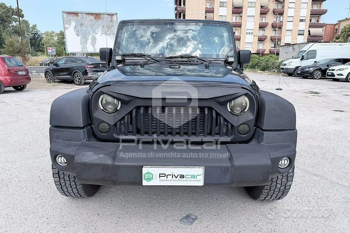 Usata Jeep Wrangler Sport 177 CV (130 kW) 2010 Nero SUV