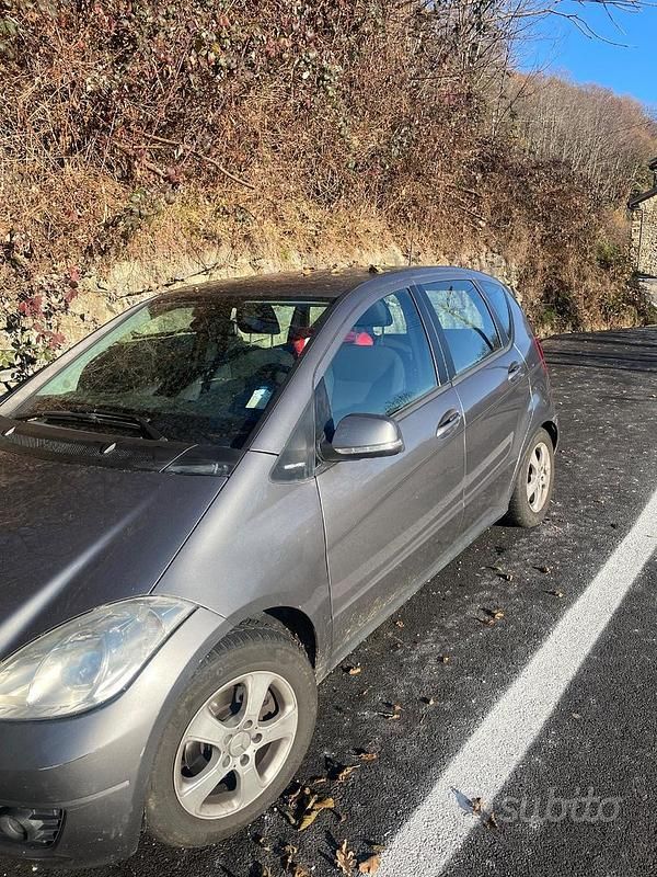 Usata Mercedes A160 2010 Grigio Berlina