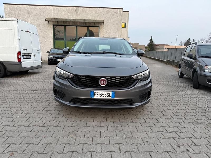 Usata Fiat Tipo Business 95 CV (69 kW) 2019 Marrone Berlina