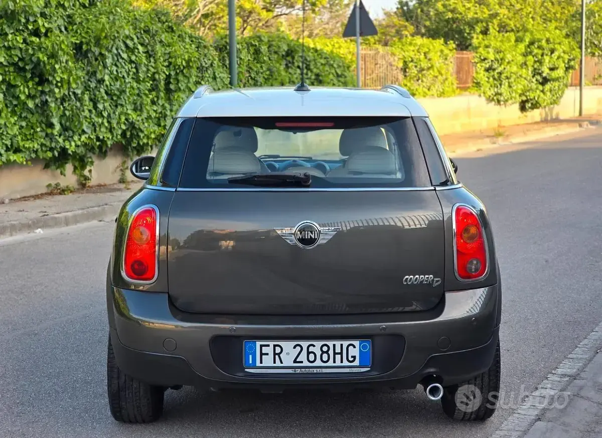 Usata Mini Countryman 111 CV (81 kW) 2012 Grigio SUV
