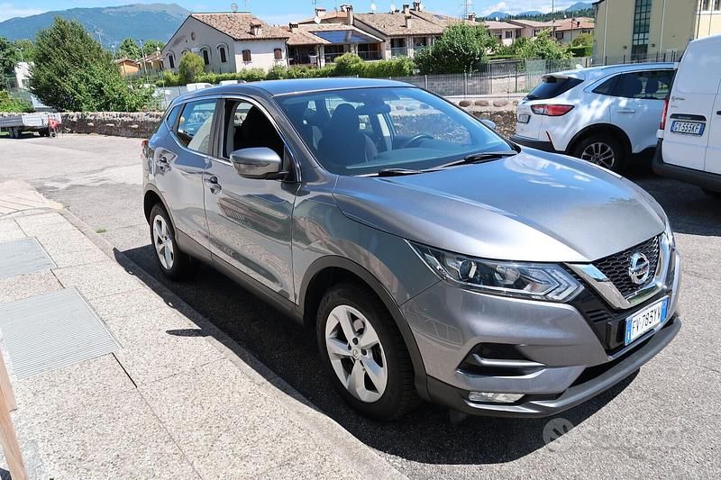 Usata Nissan Qashqai 116 CV (85 kW) 2019 Grigio SUV
