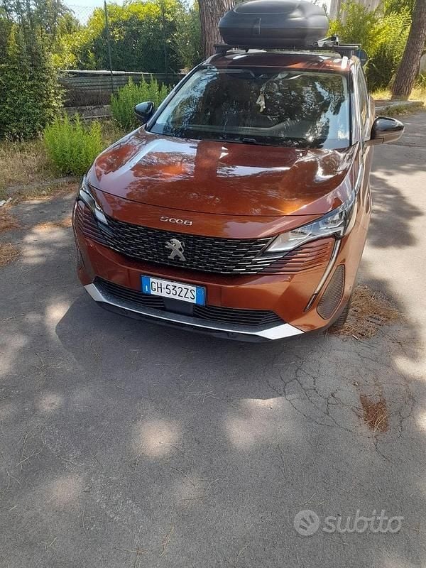 Usata Peugeot 5008 Allure 150 CV (110 kW) 2022 Marrone Monovolume