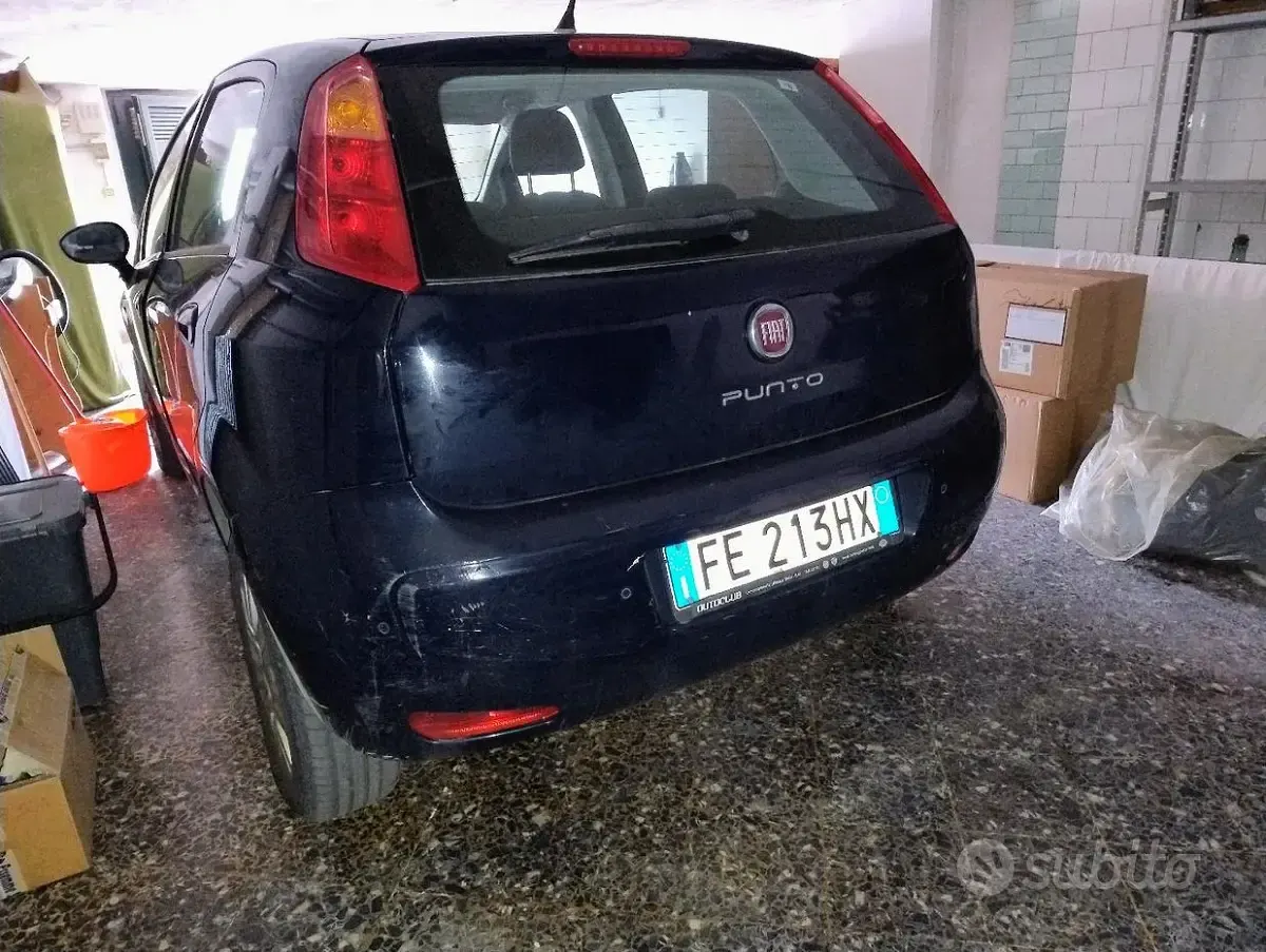 Usata Fiat Grande Punto 77 CV (56 kW) 2016 Bluazzurro Utilitaria