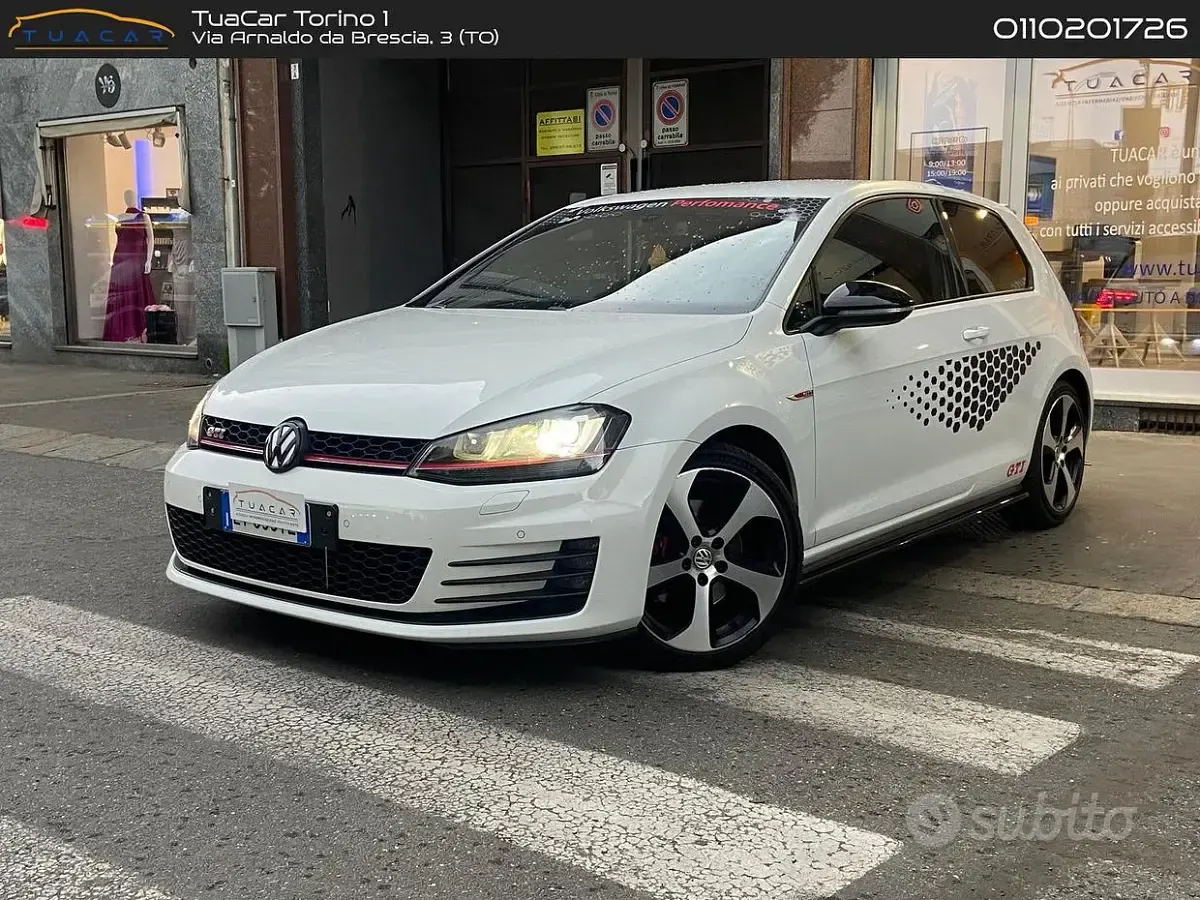 Usata VW Golf VII GTI 220 CV (161 kW) 2014 Berlina
