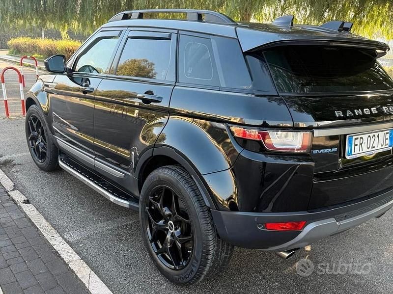 Usata Land Rover Range Rover evoque 150 CV (110 kW) 2018 Nero Monovolume