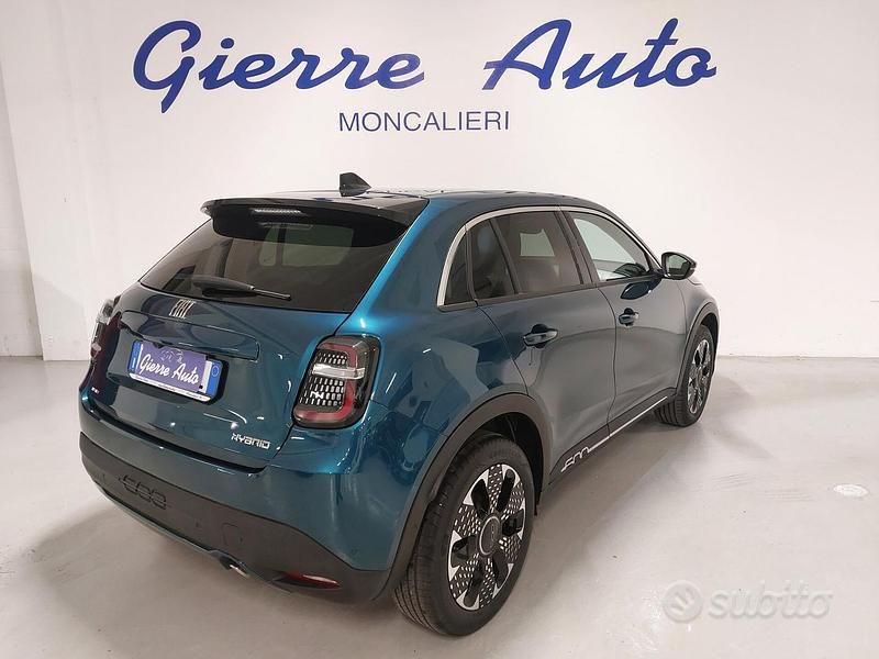 Usata Fiat 600 101 CV (74 kW) 2025 Verde SUV