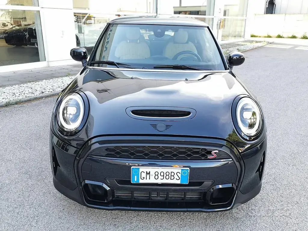 Usata Mini Cooper S 178 CV (130 kW) 2023 Nero Utilitaria