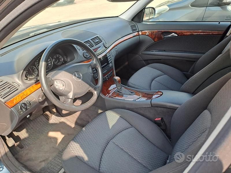 Usata Mercedes E320 Elegance 2004 Nero Berlina