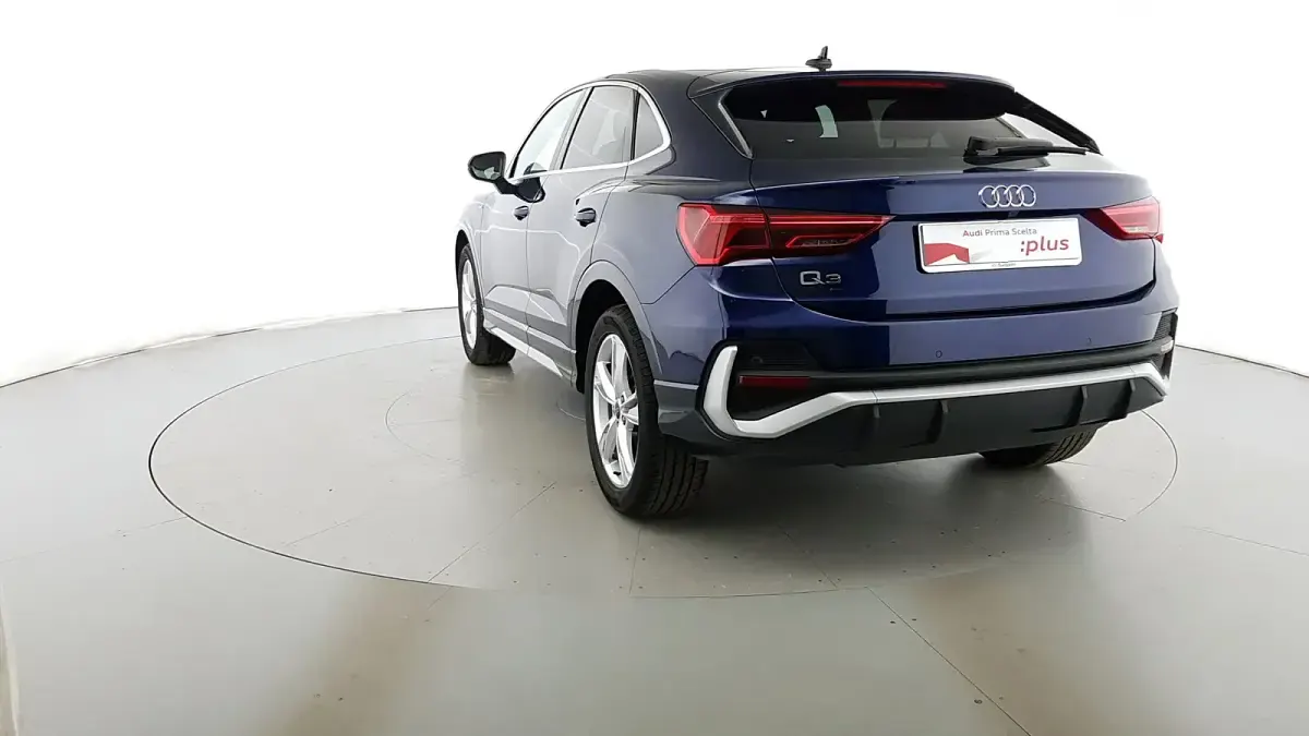 Usata Audi Q3 Sportback S-Line 150 CV (110 kW) 2025 Blu navarra met SUV